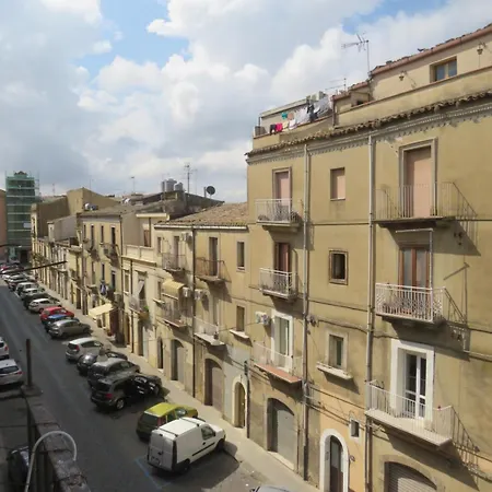 Regina Carolina Caltagirone