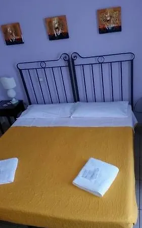 Regina Carolina 3*